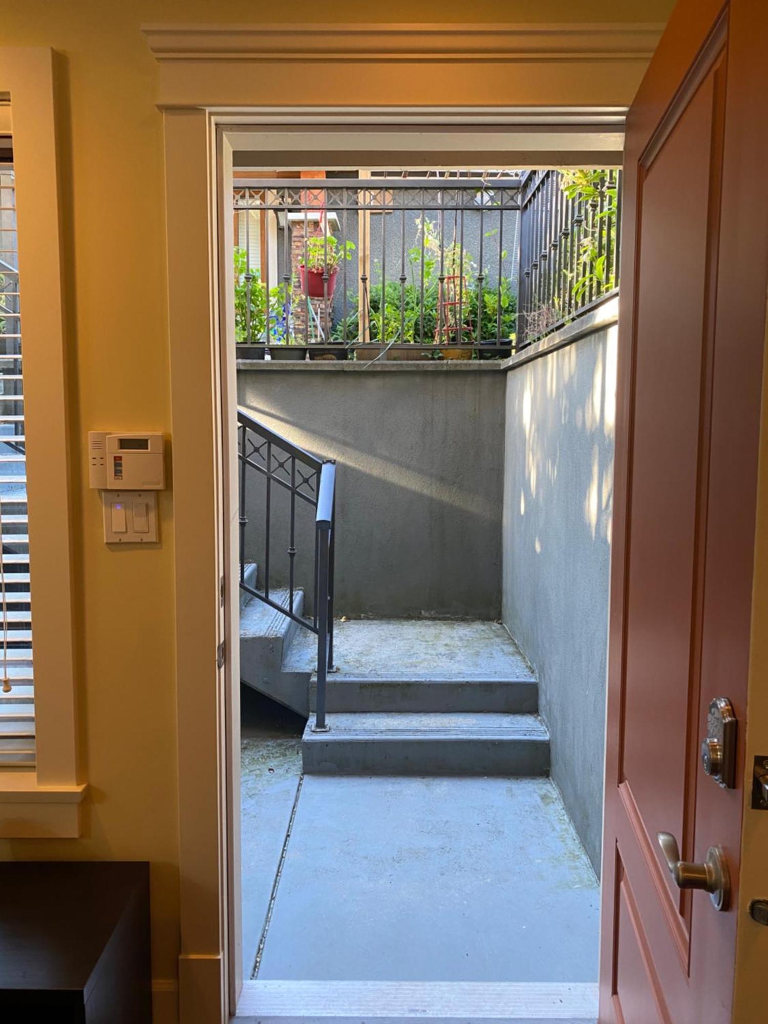 Spacious Modern New Suite Vancouver Exterior photo